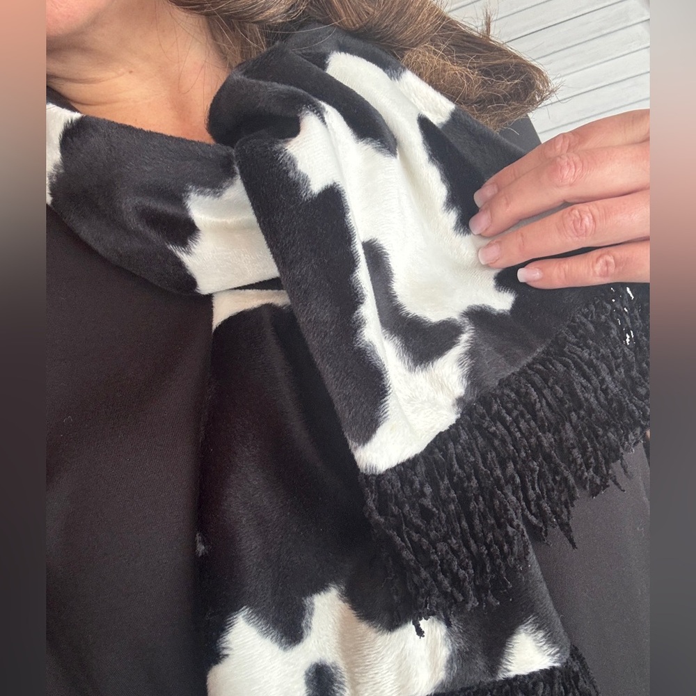 Pony hair ( faux) lined scarf with fringe